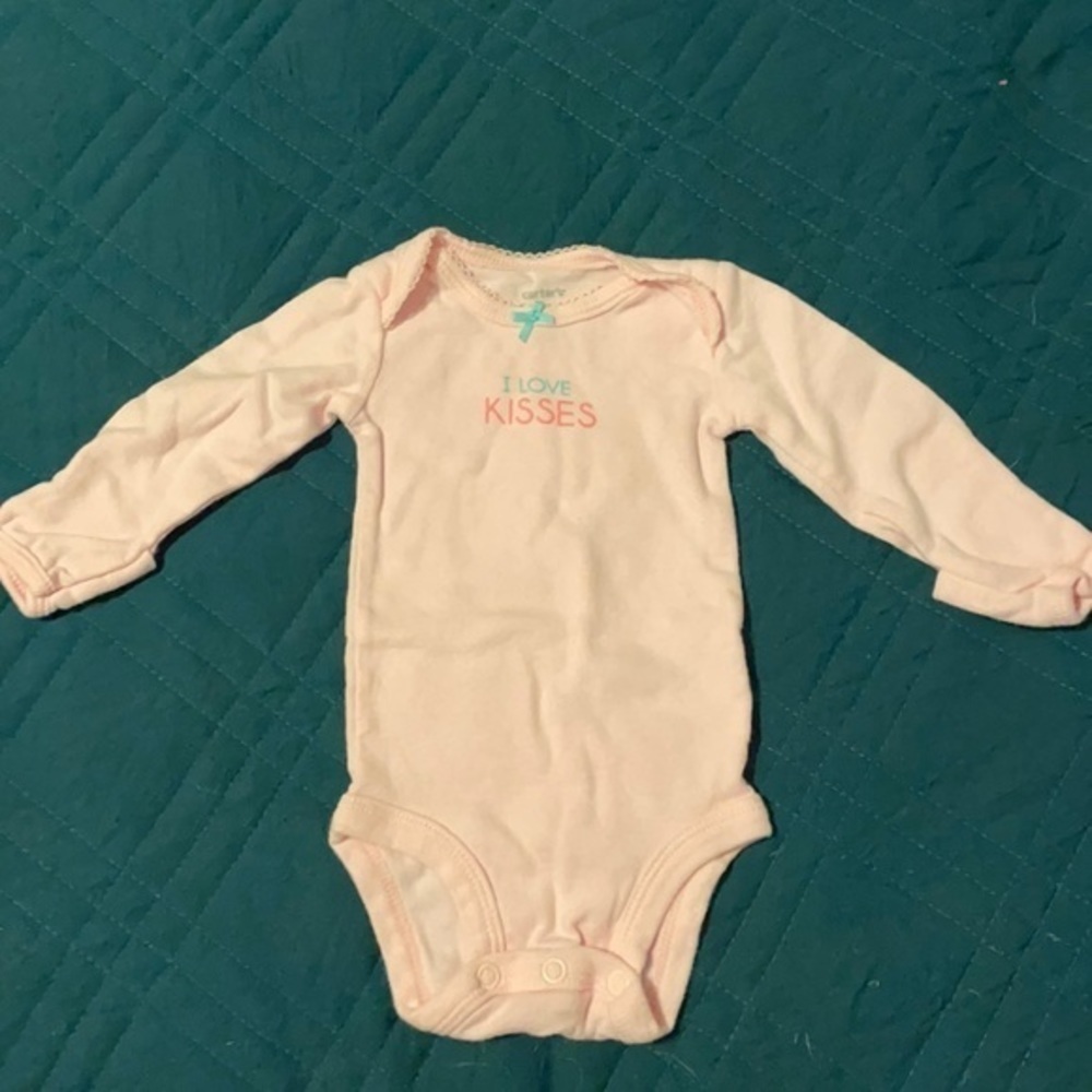 I love kisses onesie 078 - Picture 2 of 4